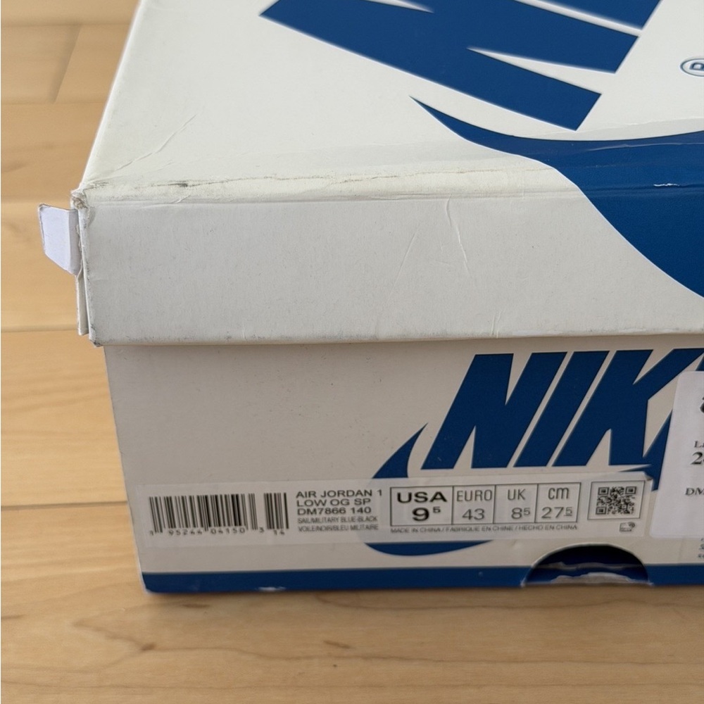 Jordan Air Jordan 1 Low OG Fragment x Travis Scott Blue Black DM7866-140 - Picture 4 of 6